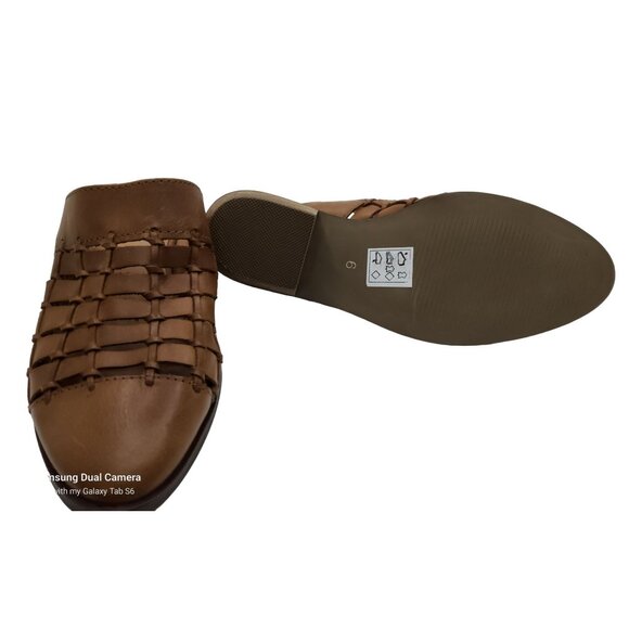 crevo womens "lavender" leatherslide on 2" heel sandals. - Picture 6 of 6